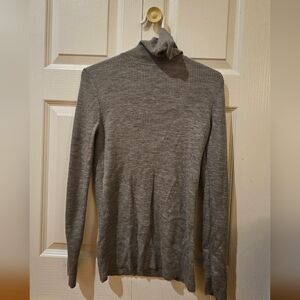 Grey Uniqlo Turtleneck Knitted Top